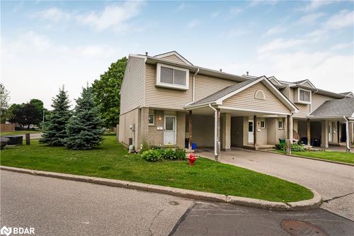 1-125 Sekura Cres, Cambridge, ON, N1R8B4 | Card Image