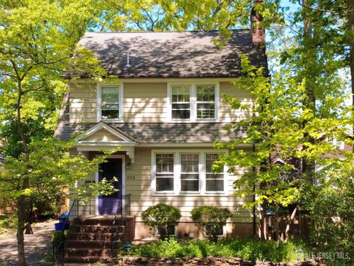 423 Harrison Ave, Highland Park, NJ, 08904-2707 | Card Image