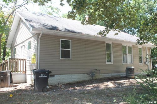702 W Walnut St, Carbondale, IL, 62901-2618 | Card Image