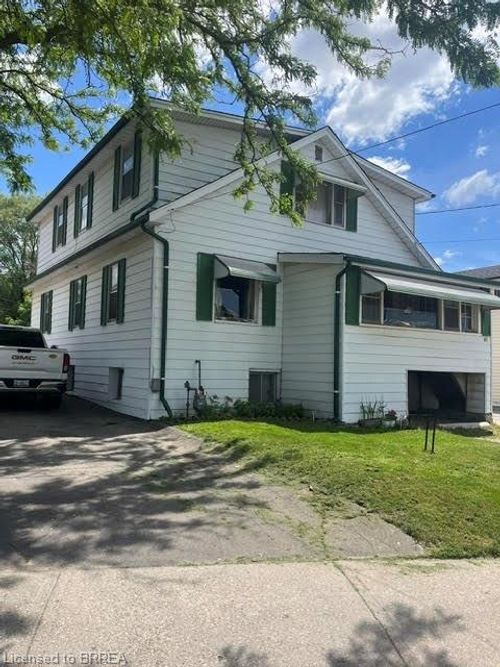 83 Stanley St, Brantford, ON, N3S6M5 | Card Image