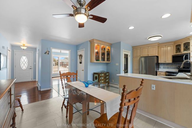 470 Forest Lea Rd, House other with 4 bedrooms, 2 bathrooms and 4 parking in Pembroke ON | Image 19