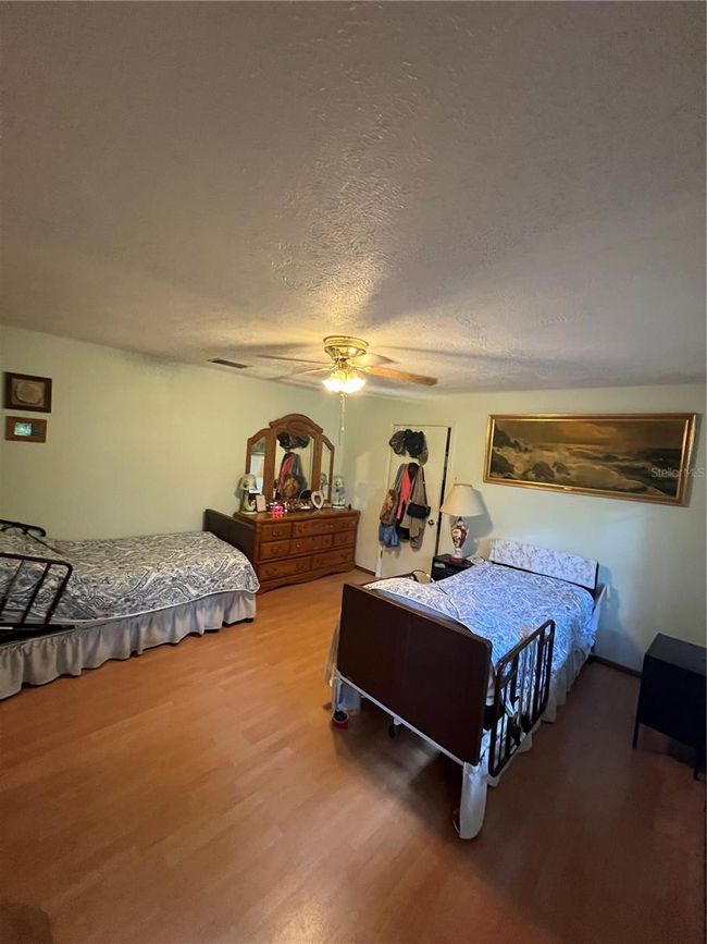 15222 Lost Lake Ln, House other with 8 bedrooms, 4 bathrooms and null parking in LITHIA FL | Image 21