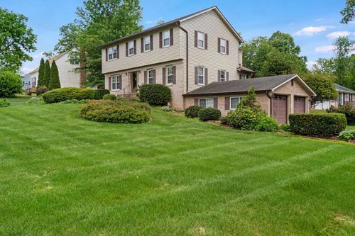 16 Webhannet Dr, CHARLES TOWN, WV, 25414-5070 | Card Image