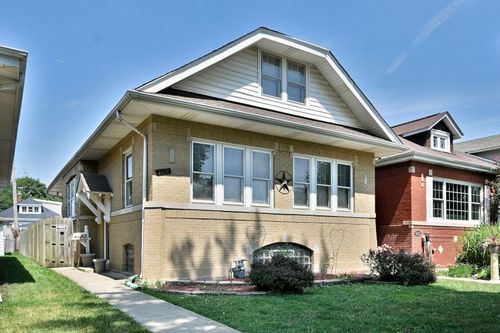 6630 N Oshkosh Ave, Chicago, IL, 60631-1525 | Card Image