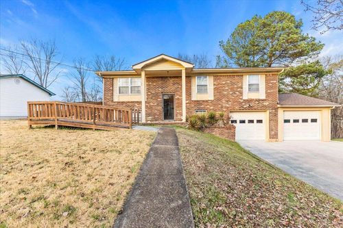 2428 Leann Circle, Chattanooga, TN, 37406 | Card Image