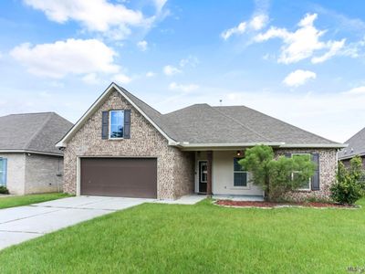 13766 Fig Dr, House other with 4 bedrooms, 2 bathrooms and null parking in Denham Springs LA | Image 3