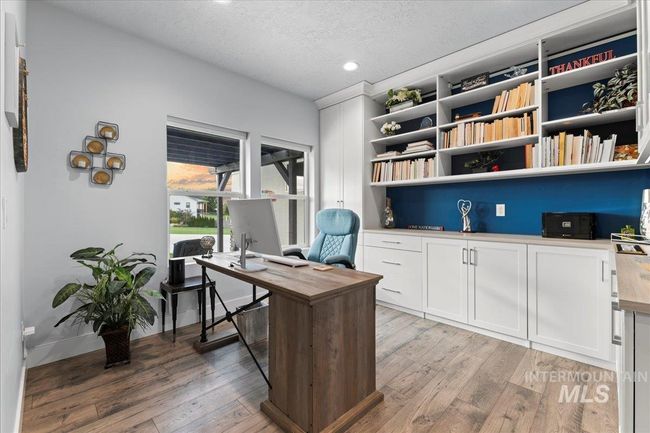 22962 Signature Pointe Ln, House other with 4 bedrooms, 3 bathrooms and 4 parking in Wilder ID | Image 14