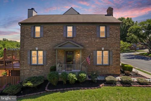 5916 Wescott Hills Way, ALEXANDRIA, VA, 22315-4740 | Card Image