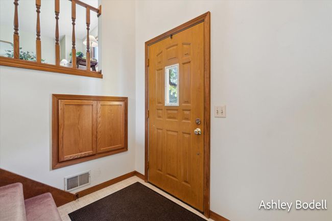 entryway | Image 20