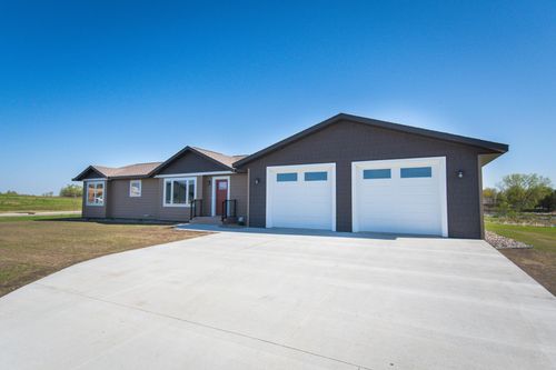 352 Halfaday Dr, Sauk Centre, MN, 56378-1826 | Card Image