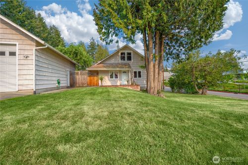 1348 6th St, Kirkland, WA, 98033-5638 | Card Image