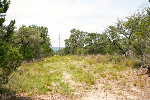 6493 State Highway 173 S, Bandera, TX, 78003 | Card Image