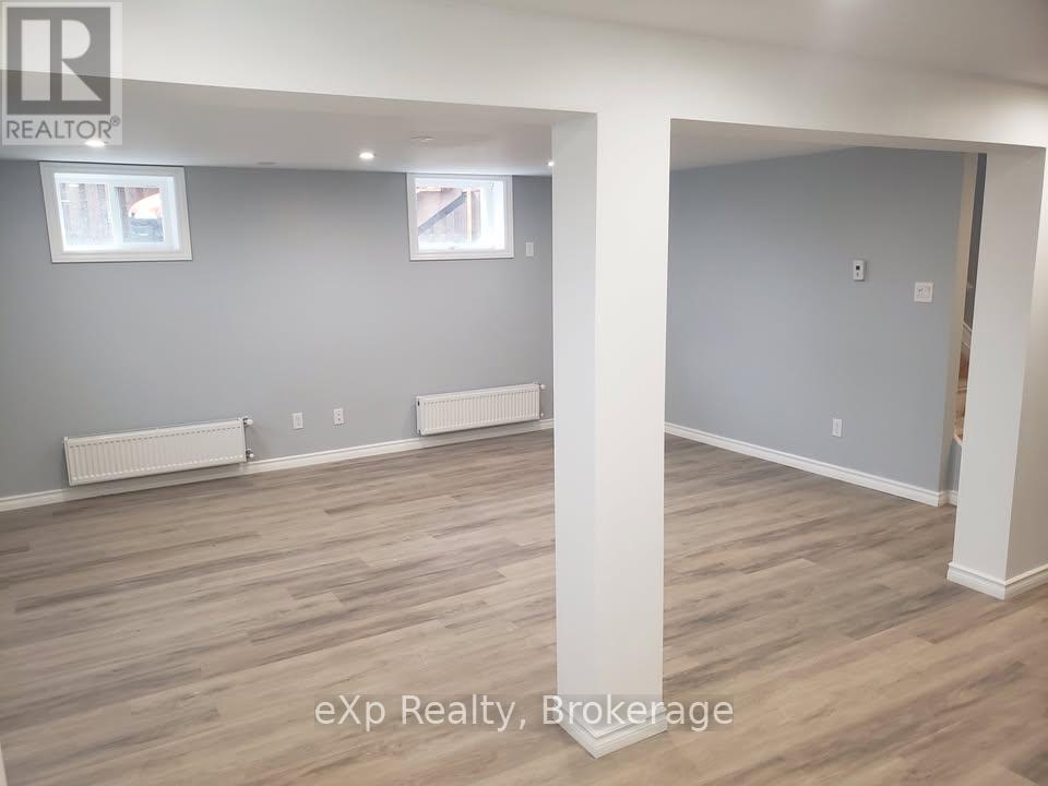 Residential Lease in Quinte West (Trenton Ward) 3