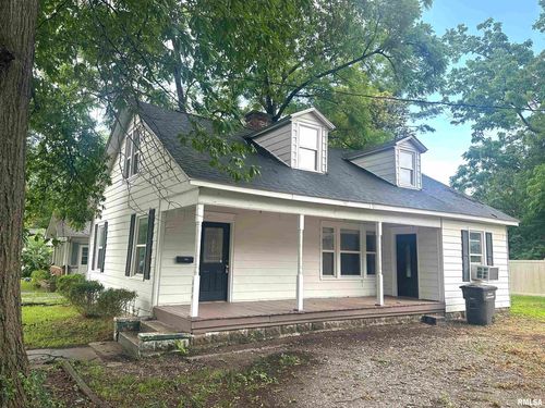 604 W Walnut St, Carbondale, IL, 62901-2616 | Card Image