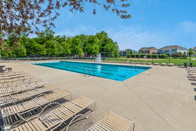 There are 2 adult pools & a kiddie pool here! | Image 48