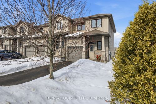 115 Simurda Crt, Amherstview, ON, K7N0A8 | Card Image