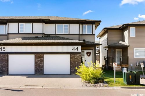 44-5301 Beacon Dr, Regina, SK, S4W0R6 | Card Image