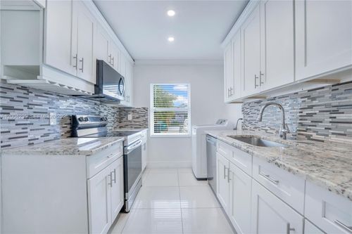 5222 Sw 139th Pl, Miami, FL, 33175-5148 | Card Image