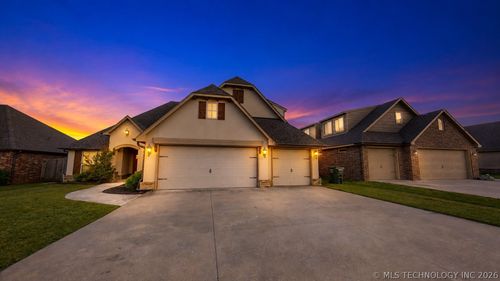 7408 83rd St, Owasso, OK, 74055-9005 | Card Image