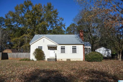 625 Pinecrest Dr, CHILDERSBURG, AL, 35044-1026 | Card Image