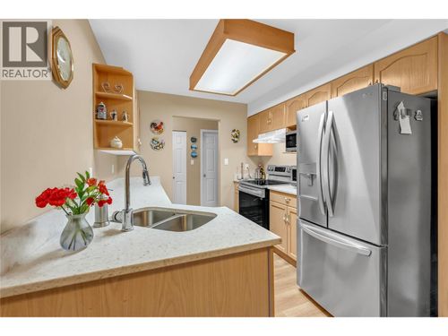 103-202 Edmonton Ave, Penticton, BC, V2A2G8 | Card Image