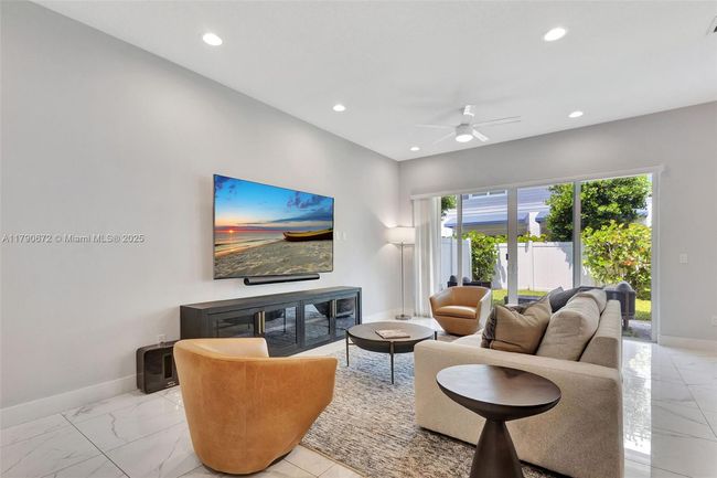 4921 Pointe Midtown Way, Townhouse with 3 bedrooms, 3 bathrooms and null parking in Palm Beach Gardens FL | Image 11