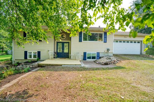 3620 Zimmer Rd, Williamston, MI, 48895-9182 | Card Image