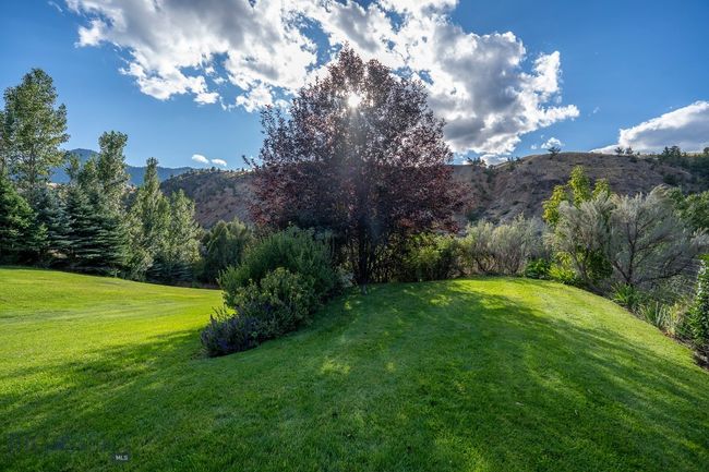 1077 Us Highway 89 S, House other with 3 bedrooms, 3 bathrooms and null parking in Gardiner MT | Image 55