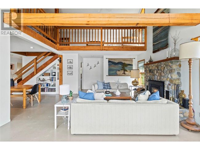 4006 Express Point Rd, House other with 4 bedrooms, 2 bathrooms and null parking in Scotch Creek BC | Image 9