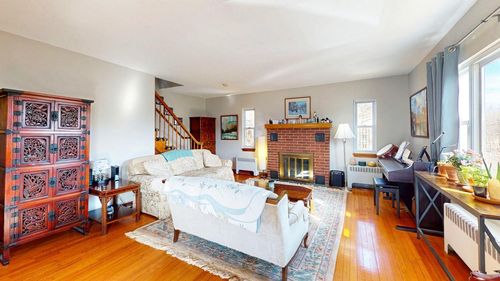 13 Oak Ave, Highland Fls, NY, 10928-1308 | Card Image