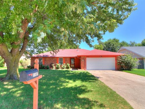 1107 W Johnathan Way, Mustang, OK, 73064-2115 | Card Image