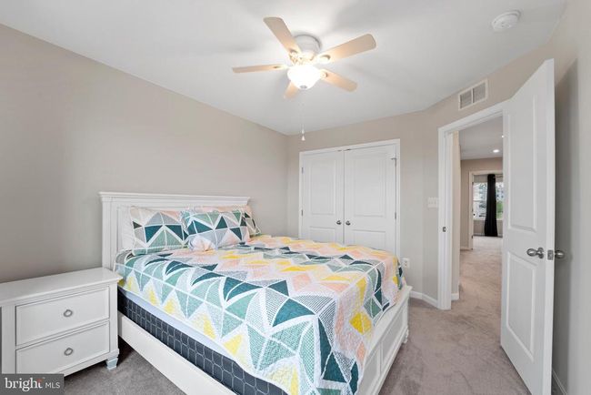18216 Summit Pointe Dr, Townhouse with 3 bedrooms, 4 bathrooms and null parking in TRIANGLE VA | Image 18