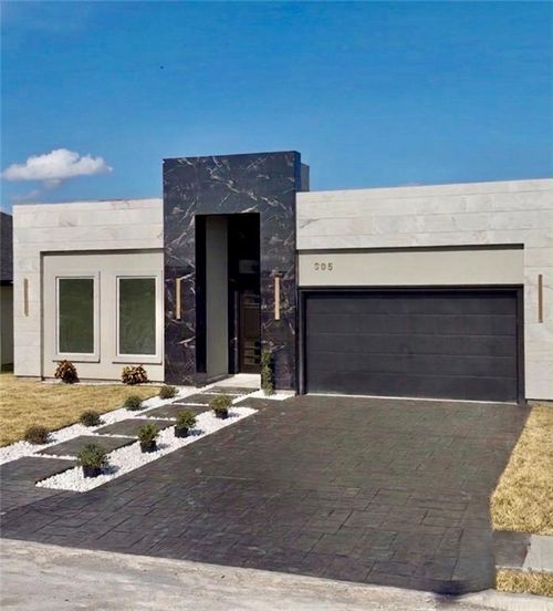 305 32nd Street, Hidalgo, TX, 78557 | Card Image