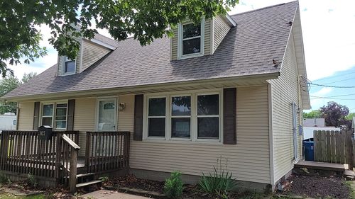 1427 Woods Ave, Camanche, IA, 52730-1043 | Card Image