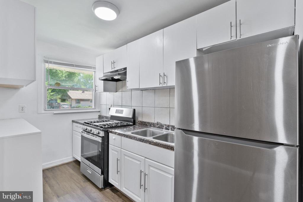 Residential in LANDOVER 2