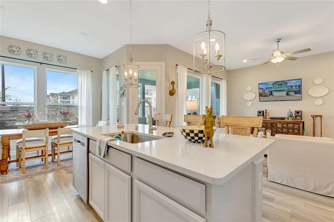Kitchen | Image 9