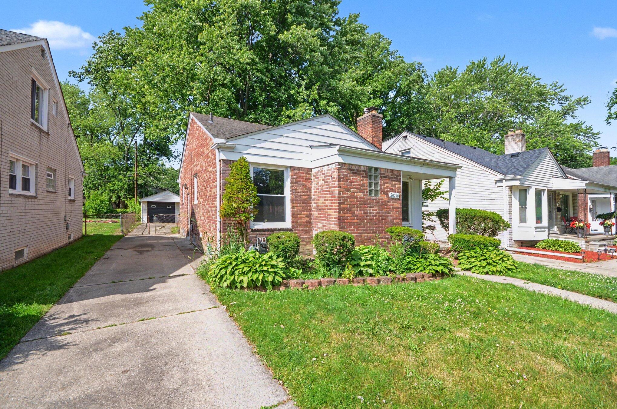 Residential in Harper Woods 3