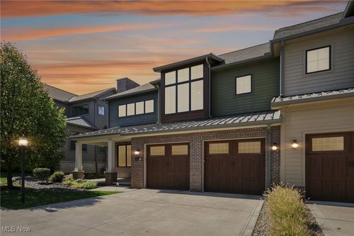 2422 Edgewood Trce, Pepper Pike, OH, 44124-4048 | Card Image