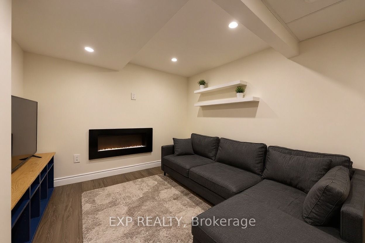 Residential Lease in Vaughan 5