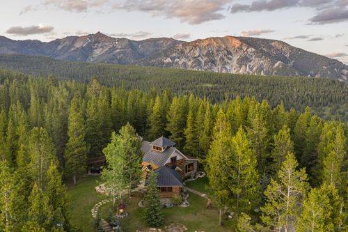 121 Old Toby Rd, Big Sky, MT, 59716 | Card Image