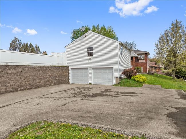 2034 Washington Blvd, House other with 3 bedrooms, 2 bathrooms and 2 parking in Glassport PA | Image 5