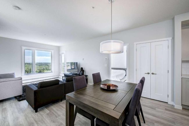 501 - 71 Shawnee Common Sw, Condo with 2 bedrooms, 2 bathrooms and 2 parking in Calgary AB | Image 12