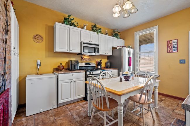 322 Darsie St, House other with 3 bedrooms, 2 bathrooms and 2 parking in Bloomfield PA | Image 9