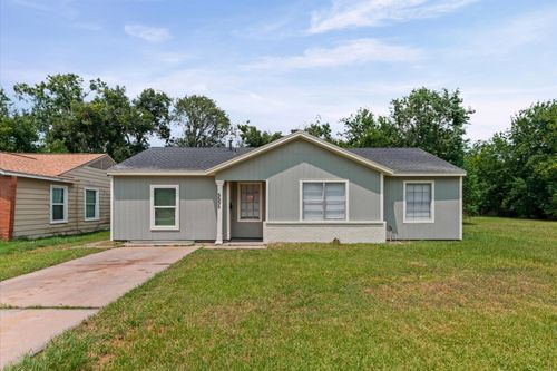 5535 Lakefield Dr, Houston, TX, 77033-3309 | Card Image