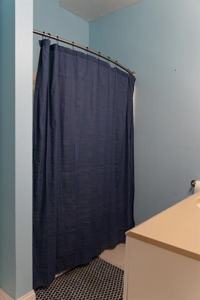APT-25 - 148 Bernon St, Condo with 2 bedrooms, 1 bathrooms and 2 parking in Woonsocket RI | Image 13