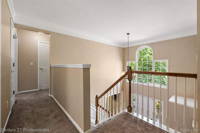 Upstairs loft | Image 28
