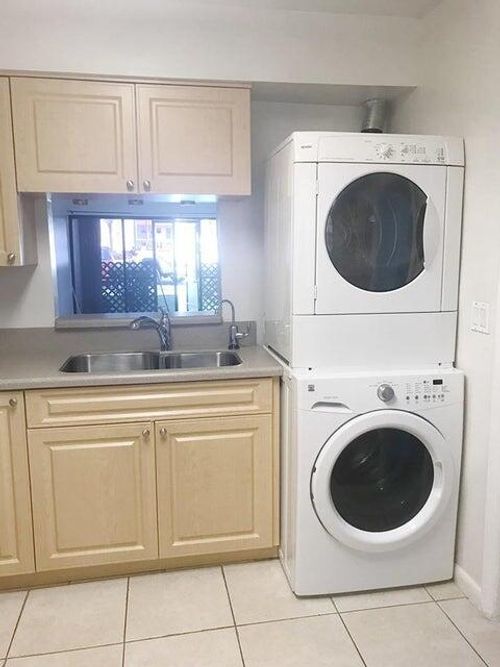 apt-1-105-2050 Oleander Blvd, Fort Pierce, FL, 34950-5303 | Card Image