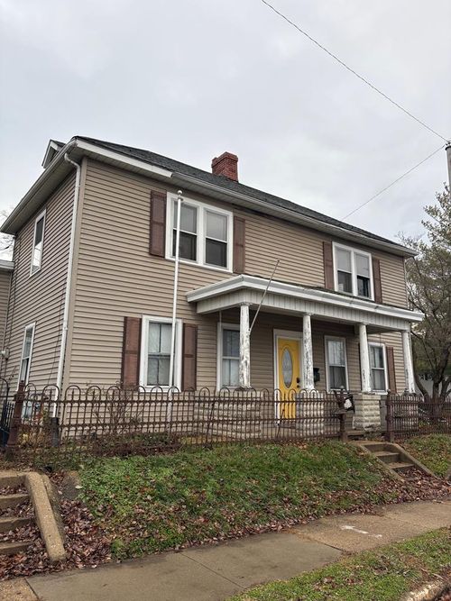 384 Yoctangee Pkwy, Chillicothe, OH, 45601-1659 | Card Image