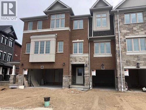 35 Sportsman Hill St, Kitchener, ON, N2P0J4 | Card Image