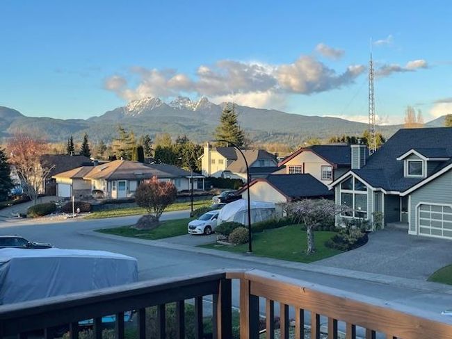 21495 Exeter Avenue, House other with 3 bedrooms, 3 bathrooms and 6 parking in Maple Ridge BC | Image 35